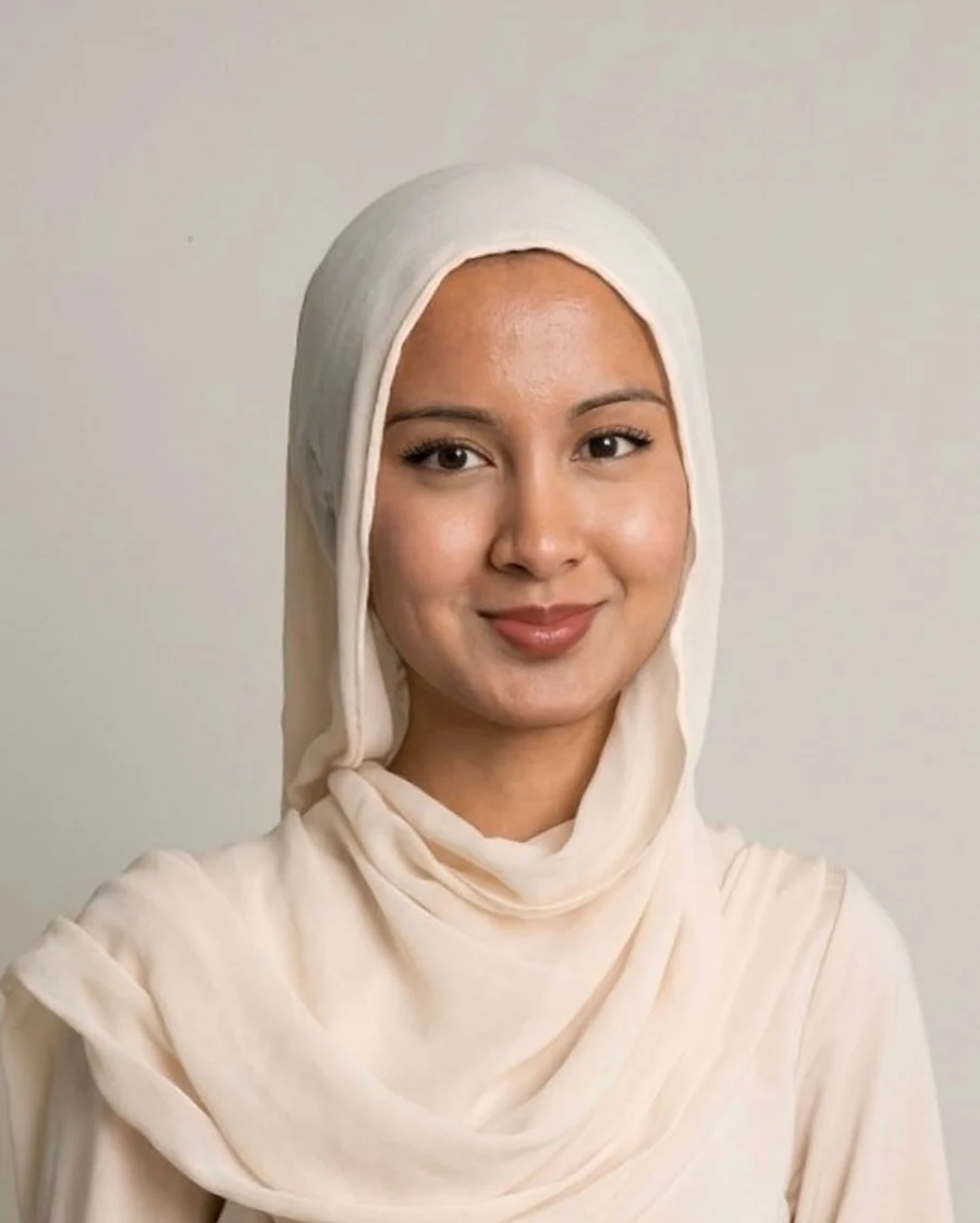 Dr Umi (Umamah) Raza, Chinese medicine practitioner